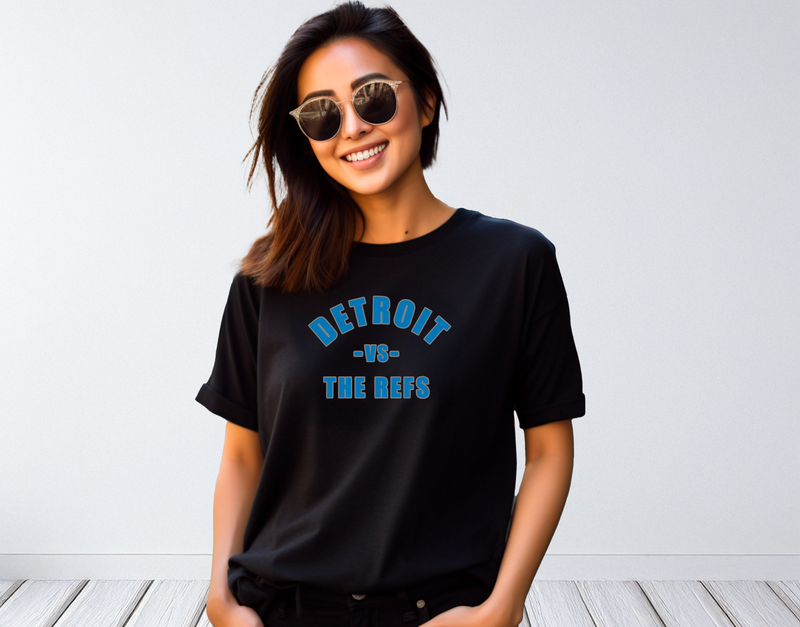 "Detroit -vs- The Refs"Relaxed Fit Crew Unisex T-Shirt