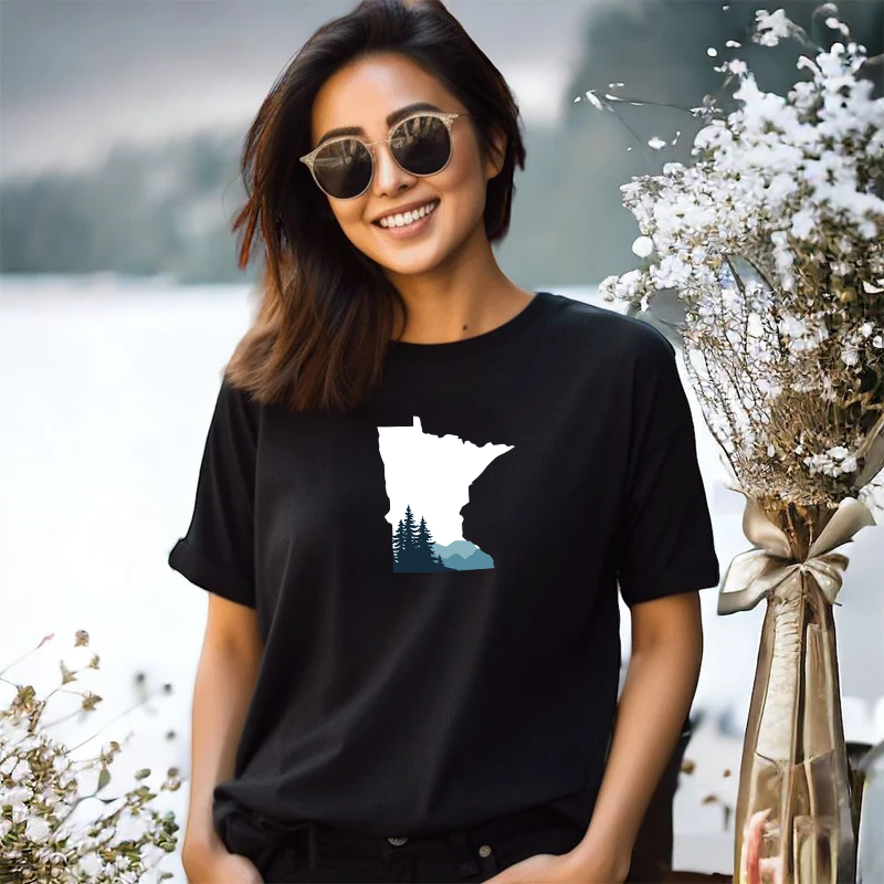 "Minnesota Vista"Relaxed Fit Crew Unisex T-Shirt