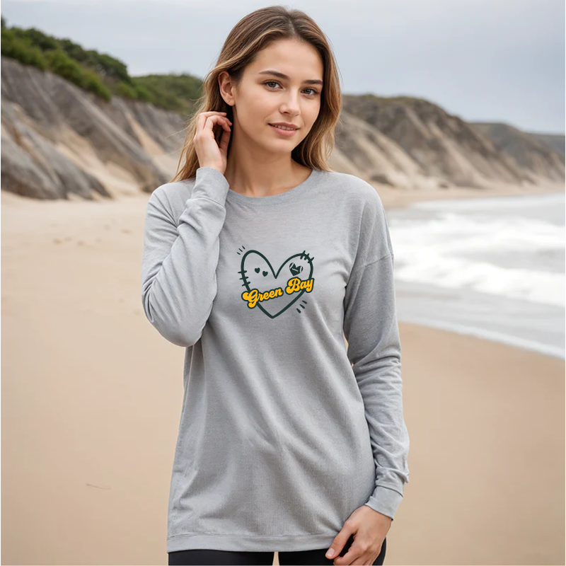 "Heart &Soul"Relaxed Fit Long Sleeve Unisex T-Shirt