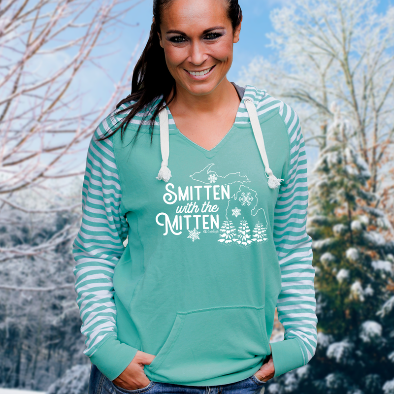 "Winter Smitten"Women's Striped Chalk Fleece Pullover Hood