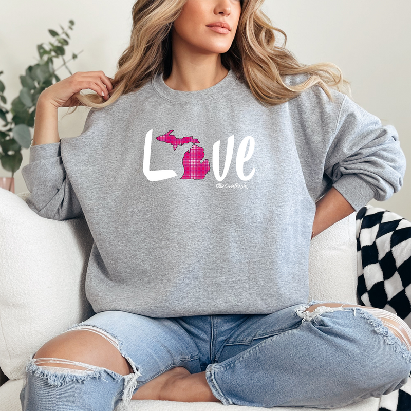 "Pink Love Plaid"Relaxed Fit Classic Crew Unisex Sweatshirt