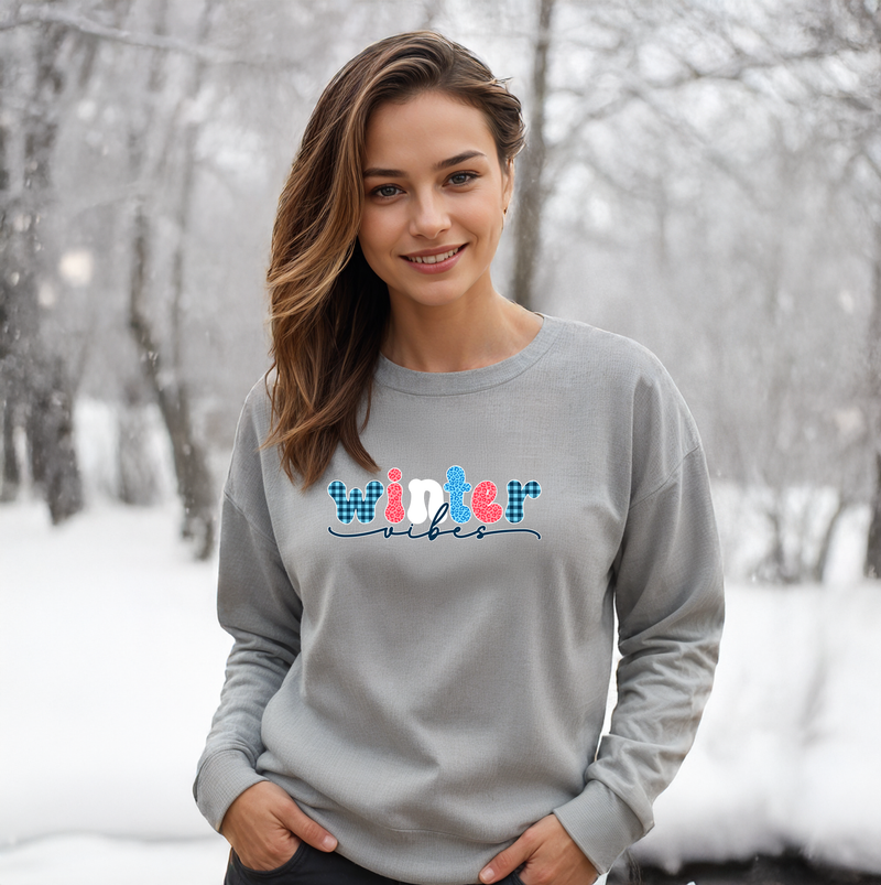 "Winter Vibes"Relaxed Fit Classic Crew Unisex Sweatshirt