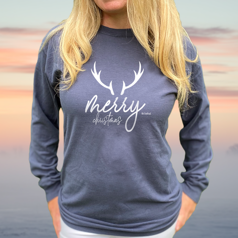 "Merry Christmas Deer"Relaxed Fit Stonewashed Long Sleeve Unisex T-Shirt