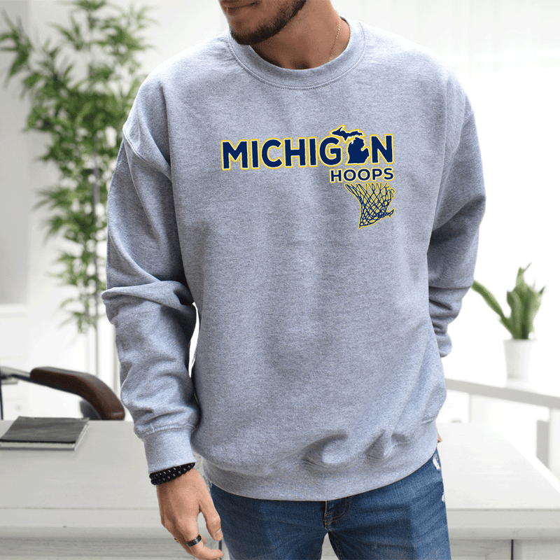 "Michigan Hoops"Men's Classic Crew Sweatshirt